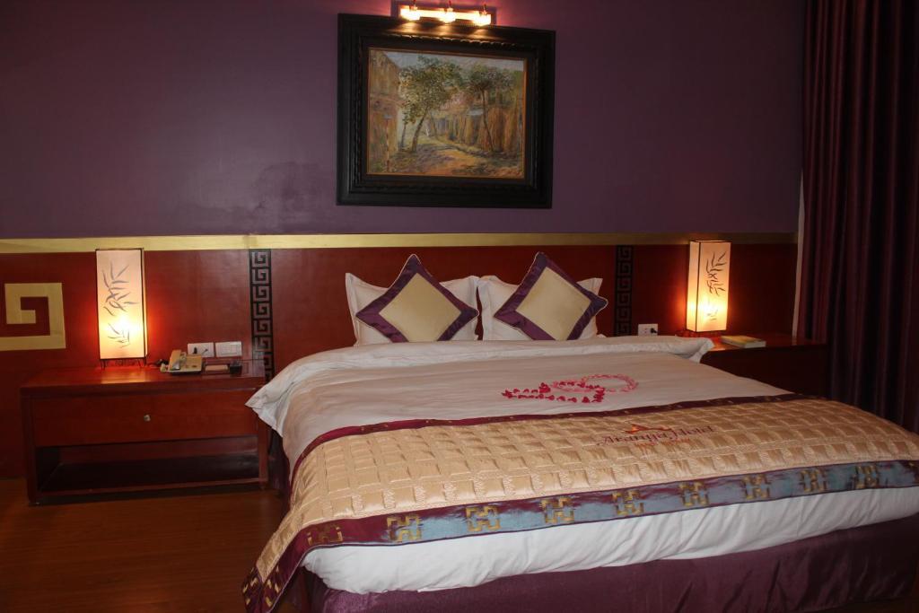 Aranya Hotel Hai Phong Exterior photo